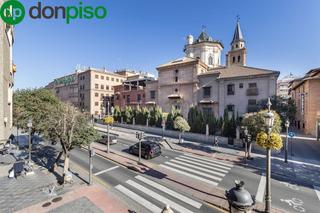 Pis  Calle acera del darro. Piso único en pleno centro