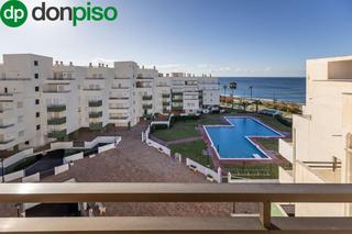 Piso en Maritimo 43. Ático en primera linea de salobreña