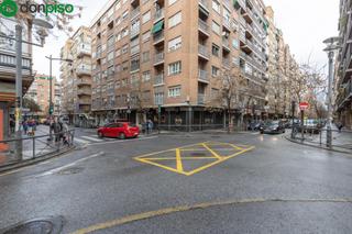 Aparcament cotxe a Camino de ronda 106. Plaza de garaje en excelente ubicación!  camino de ronda