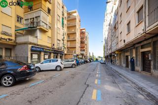 Local Comercial en Calle Calle Ángel Barrios 5