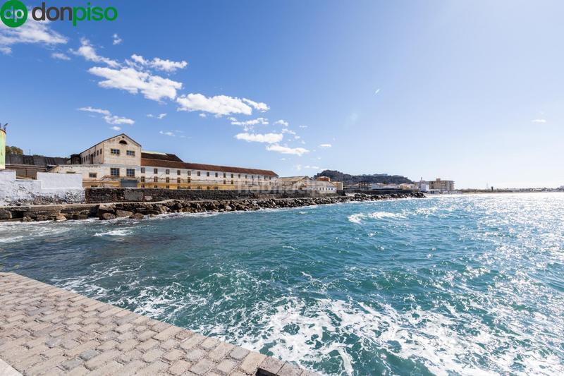 Foto e6e27133-b795-4040-b750-88c5661a06c8. Casa a schiera con riscaldamento in La Caleta - La Guardia Salobreña