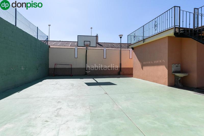 Foto 23809dcd-842c-48d5-b38a-778ea5404f5a. Casa en ramon j.sender 1 el hogar que estabas buscando!!! aquí está!!! en la zubia. en Zubia (La)