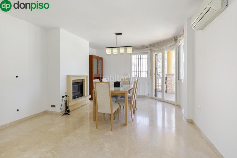 Foto 2963304b-73ad-446e-a58a-676671de6bd5. Casa en ramon j.sender 1 el hogar que estabas buscando!!! aquí está!!! en la zubia. en Zubia (La)