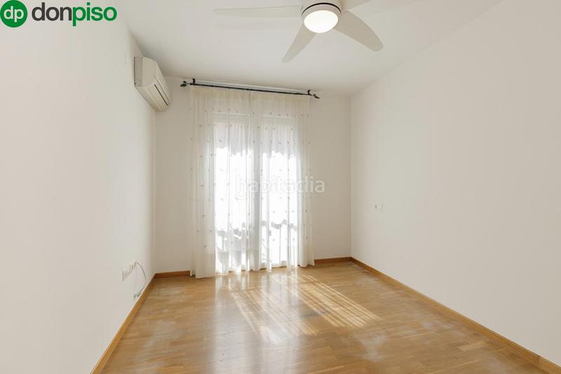Foto 43f53b6d-d209-4fa6-b00d-bacdc39c026d. Casa en ramon j.sender 1 el hogar que estabas buscando!!! aquí está!!! en la zubia. en Zubia (La)