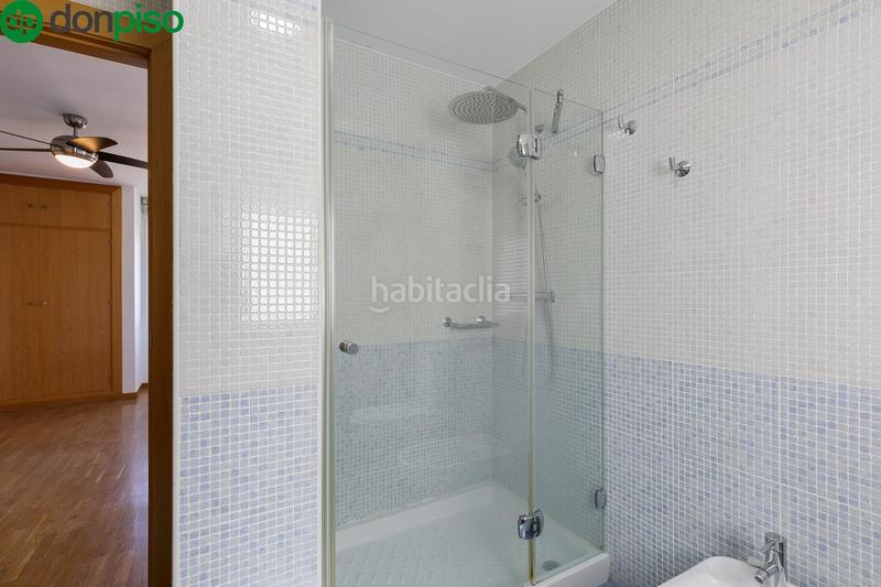 Foto c53a3f3d-c2ab-486e-8580-2e3a17dc7e02. Casa en ramon j.sender 1 el hogar que estabas buscando!!! aquí está!!! en la zubia. en Zubia (La)
