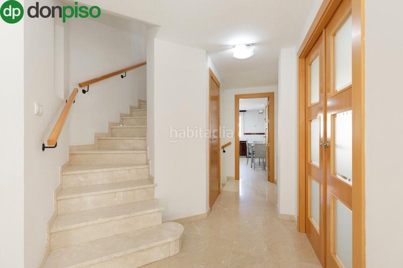 Foto cebdf767-b039-470c-b2b2-6dcc7cb49aea. Casa en ramon j.sender 1 el hogar que estabas buscando!!! aquí está!!! en la zubia. en Zubia (La)