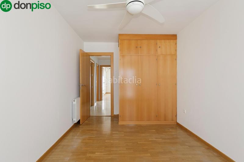 Foto ec3413ef-4f53-4ff6-a00f-0c19467cd561. Casa en ramon j.sender 1 el hogar que estabas buscando!!! aquí está!!! en la zubia. en Zubia (La)