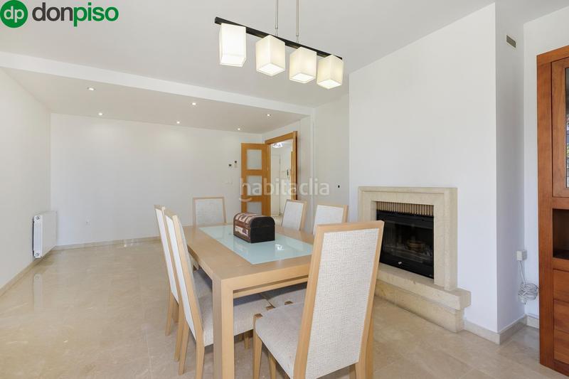 Foto f6cd441f-2bb4-433d-a1d0-68ba5cdd7a5c. Casa en ramon j.sender 1 el hogar que estabas buscando!!! aquí está!!! en la zubia. en Zubia (La)