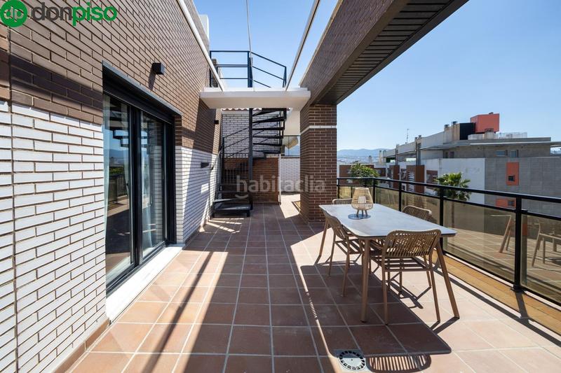 Foto 0d752a70-ee28-4aa2-9f6b-db744314487f. Attico con parcheggio piscina in Campus de la Salud Armilla