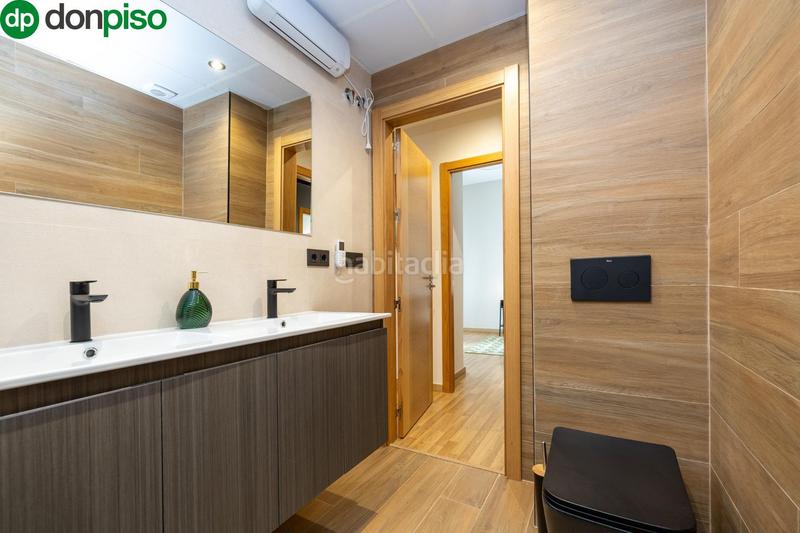 Foto 1b3583bb-5c7f-4478-9666-0093bee63dfc. Attico con parcheggio piscina in Campus de la Salud Armilla