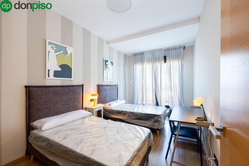 Foto 1cf3e599-9395-49bd-8d7f-3749dbcf22c8. Attico con parcheggio piscina in Campus de la Salud Armilla