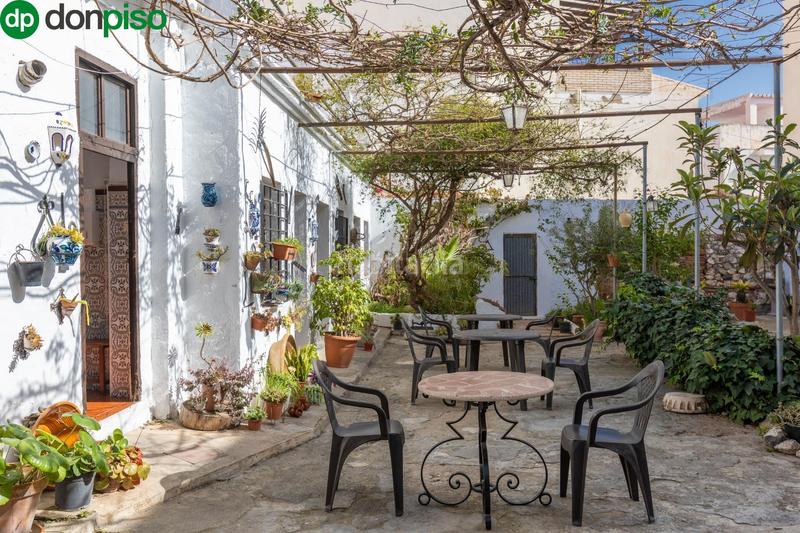 Foto 2979aa07-fe31-4da6-9df4-cdde53554786. Edifici a calle cristo 68 a Centro Salobreña