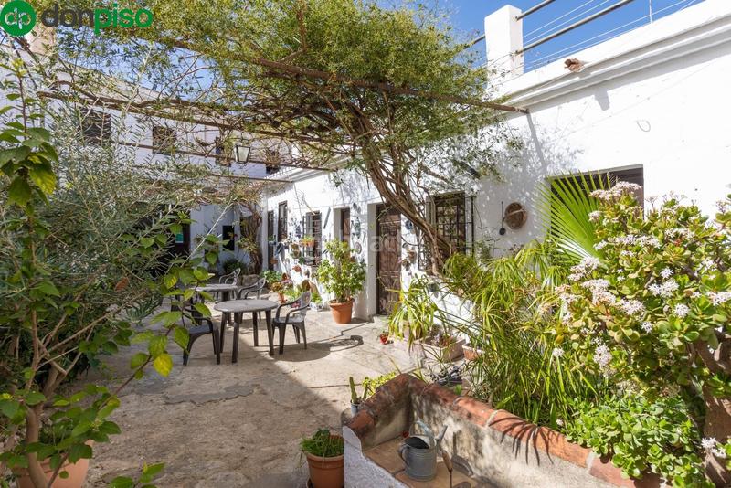 Foto 732bd65c-8122-48ed-9bec-7369575266ff. Edifici a calle cristo 68 a Centro Salobreña