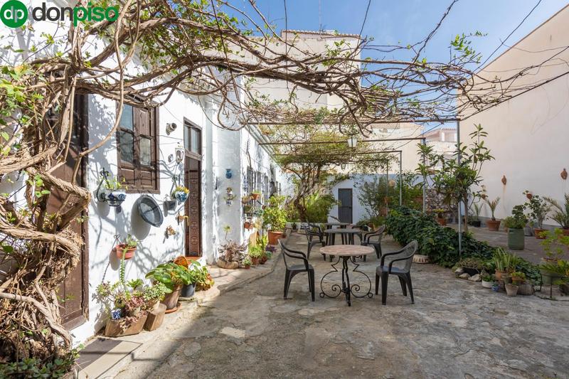 Foto 8c2fc8c2-d23a-4b3f-9c37-b51adf32ea6a. Edifici a calle cristo 68 a Centro Salobreña