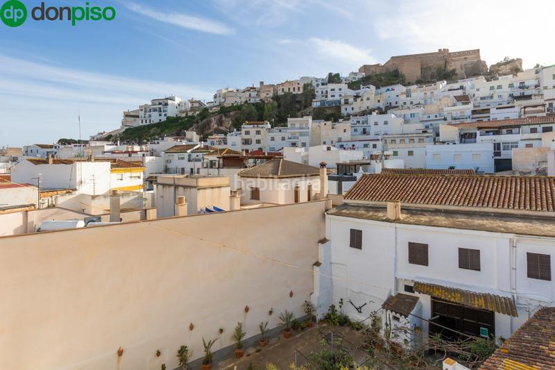 Foto db5cbe2e-4003-4849-9897-05fcb98c9792. Edifici a calle cristo 68 a Centro Salobreña