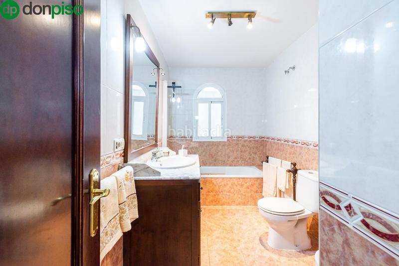 Foto 85d20e9f-a8f5-412a-9e0d-690a9a458551. Casa adosada en calle alcalde e. muñoz arevalo 45 preciosa casa adosada en la mejor zona en Santa Fe