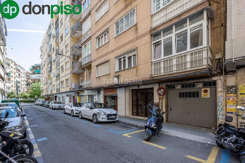 Foto 48cd9499-3418-49b5-8241-5b11ccf6bec7. Piso magnifico piso muy luminoso de 155 m2 en Pajaritos! en Granada