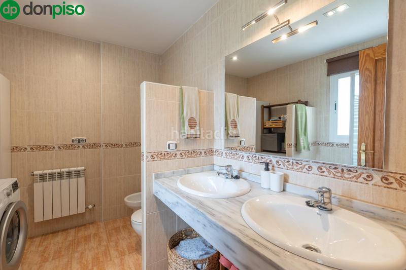 Foto 82a773be-e9a5-4a69-9e1f-2d7482e0a30a. Piso en Albolote