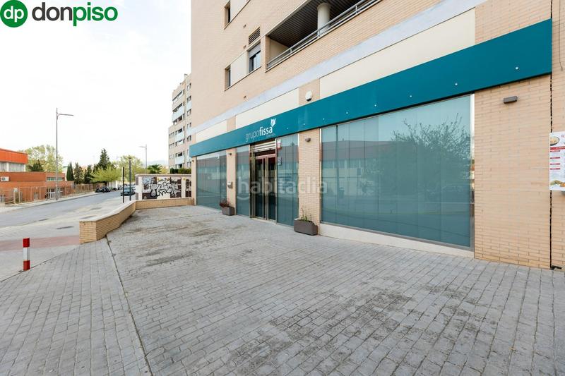Foto 22b1cb3c-d97a-44ae-b38a-9d0149ec95fd. Local commercial dans Campus de la Salud Granada