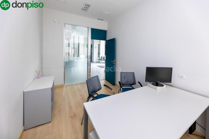 Foto 35fa86c5-dd56-4f98-b834-70598206c050. Local commercial dans Campus de la Salud Granada