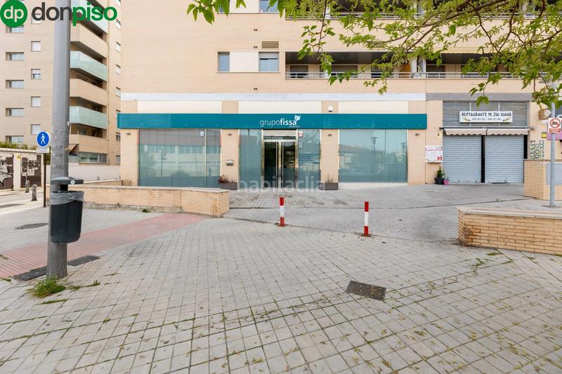 Foto 3c225637-24f9-4c29-8692-69e12261bcc4. Local commercial dans Campus de la Salud Granada