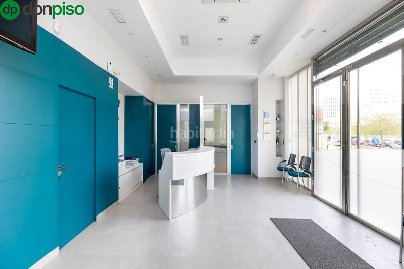 Foto b44396a9-d6f0-4940-8fa5-77318a35dee2. Local commercial dans Campus de la Salud Granada