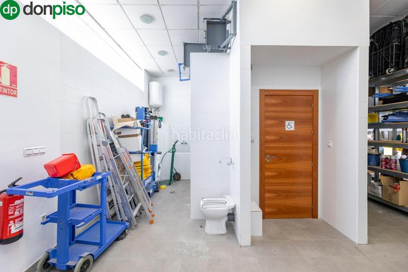 Foto c50b5b62-d861-4f45-afe2-128eb5e3b5f6. Local commercial dans Campus de la Salud Granada