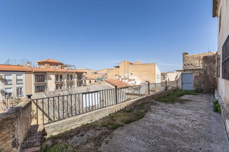 Foto 2e85a7aa-2358-4326-9001-feb20f04f8d9. Casa amb aparcament a Guadix