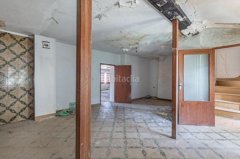 Foto 717e78c1-f1f8-4d10-a67a-2f6f16a97818. Casa amb aparcament a Guadix