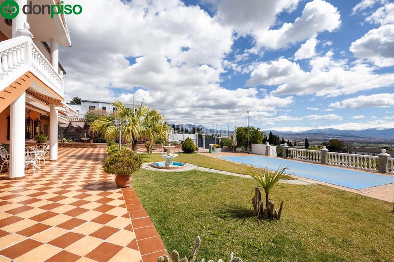 Foto e678466a-2230-4a89-a532-4c21848cba1e. Casa espectacular casa independiente con piscina en Atarfe