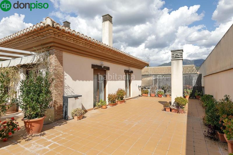 Foto b76bbecc-19ca-44be-92e9-3e15f769b1f5. Àtic amb calefacció aparcament a La Zubia Ciudad Zubia (La)