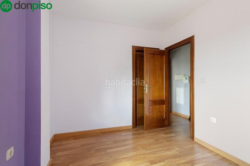 Foto ed36c49b-ffab-4f7d-9cff-3d6bf554b157. Àtic amb calefacció aparcament a La Zubia Ciudad Zubia (La)