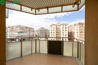 Piso  Plaza albert einstein. Venta de piso en plaza einstein  granada