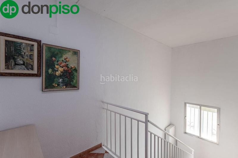 Foto 9390ec98-67f8-4098-8ad5-990a0febbb31. Casa adossada a Poniente Armilla