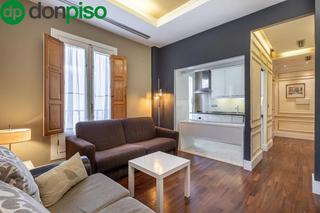 Piso  Calle navas. Apartamento con licencia turística en pleno centro!!!