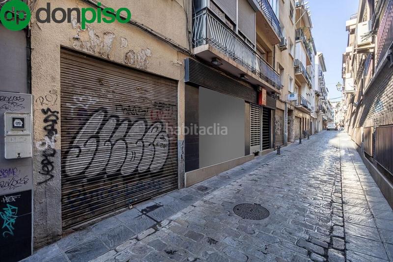 Foto 81aee8b5-92b1-4ba7-910d-927d71d83c14. Local comercial local de 2 plantas en Centro - Sagrario Granada