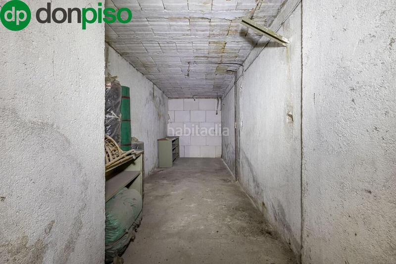 Foto 9d77949c-e229-421e-9ef2-0a982910a10e. Local comercial local de 2 plantas en Centro - Sagrario Granada