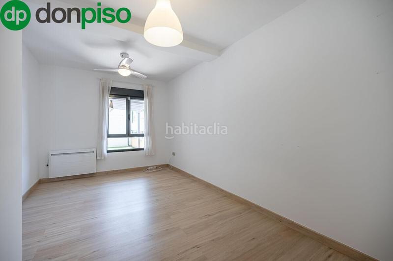 Foto 1e99f2ad-44ea-4083-89a6-3c10227d103f. Pis a calle dinamarca 5 a Huétor Vega