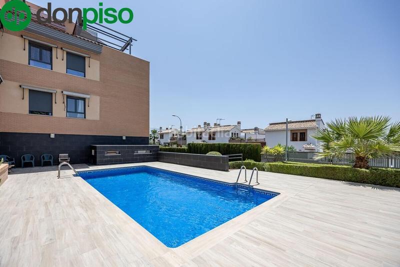 Foto 2daadee3-6a46-46b2-8dac-a6c659e52504. Pis a calle dinamarca 5 a Huétor Vega