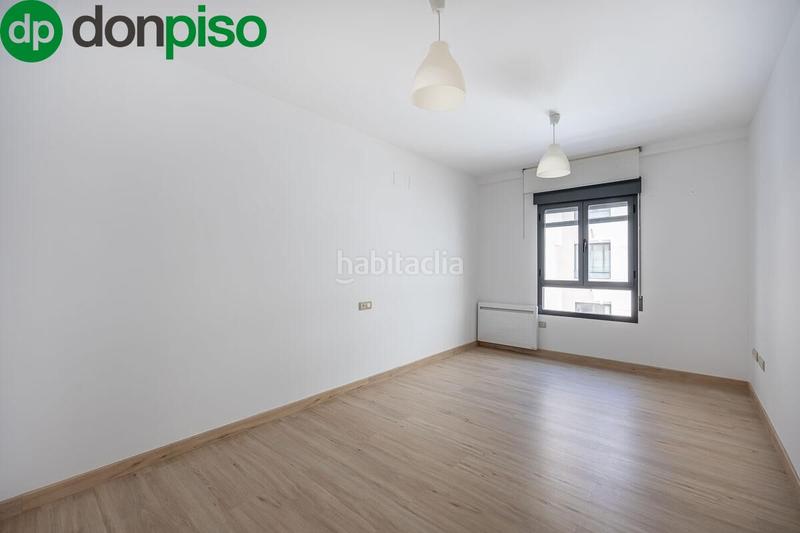 Foto 3167163f-0774-43a7-9912-55f2ea9e65a0. Pis a calle dinamarca 5 a Huétor Vega