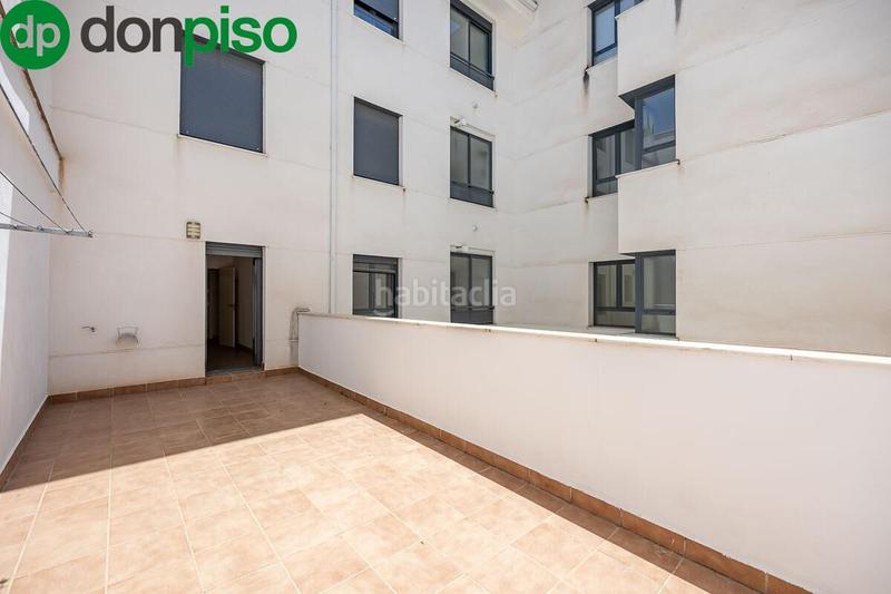 Foto 50e4d15d-429f-4f33-8203-a0bc7889d12a. Pis a calle dinamarca 5 a Huétor Vega