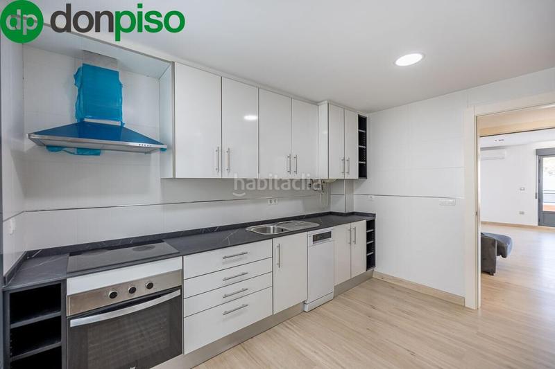 Foto f23b9d11-cf28-43ec-90e1-e5e0538b6fc0. Pis a calle dinamarca 5 a Huétor Vega