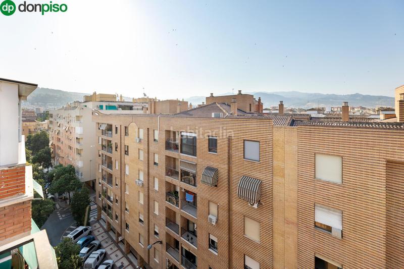 Foto 315e90ea-4c8c-49e7-b679-7cc9010cffa9. Ático en calle agustina de aragón ático con terraza y vistas en el corazón barrio figares en Granada
