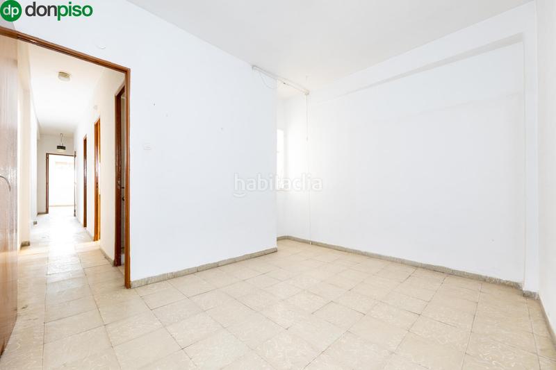 Foto 788f82d7-bccd-48de-8e71-5bc3c7b002ce. Ático en calle agustina de aragón ático con terraza y vistas en el corazón barrio figares en Granada
