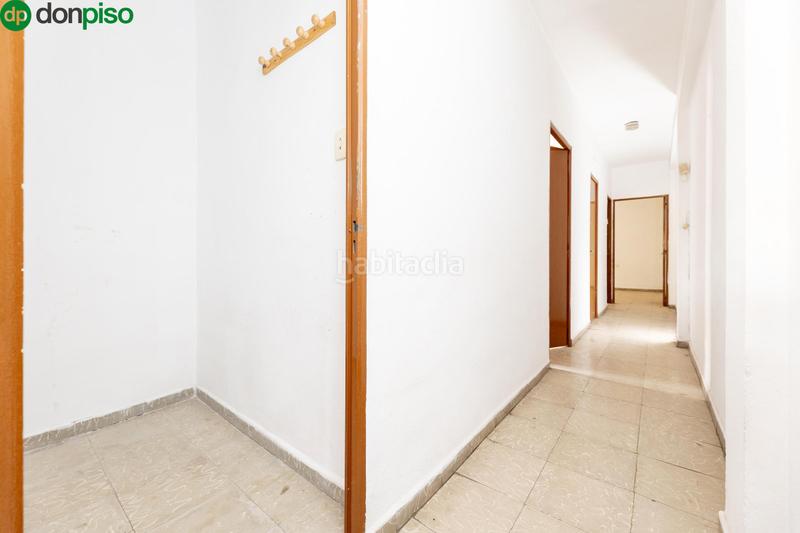 Foto 927c5804-c19c-4142-817c-bf24ec7d2686. Ático en calle agustina de aragón ático con terraza y vistas en el corazón barrio figares en Granada