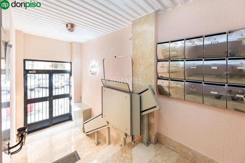 Foto b6ed3ba1-e514-4849-9d2e-99e5f208a7d9. Ático en calle agustina de aragón ático con terraza y vistas en el corazón barrio figares en Granada