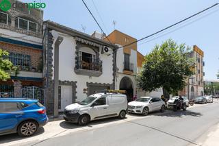 Casa adossada  Calle ribera. Tu nuevo hogar y tu futuro negocio te esperan en el centro de ma