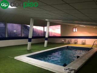 Appartement à Calle solynieve 1. Espectacular vivienda con piscina, garaje y trastero