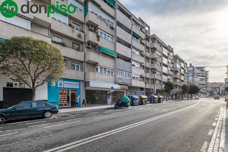 Foto 6c8ff7c7-d60d-4105-ba76-6e28723feaca. Locale commerciale in calle jardin de la reina 2 in Granada