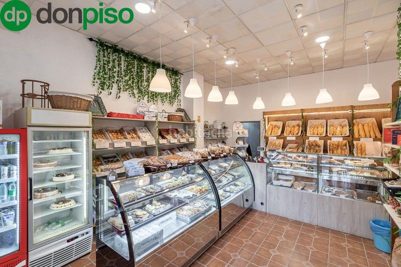 Foto 93adfcb5-ed53-4222-8e77-3f9c091479fe. Locale commerciale in calle jardin de la reina 2 in Granada